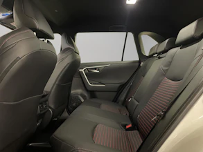 https://vehicle.imgix.net/4039940/876f64dc-f4ec-4939-81ef-319ca2f20fbe.jpg