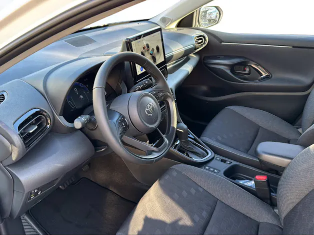 Toyota Yaris 1.5 VVT-i HSD Trend