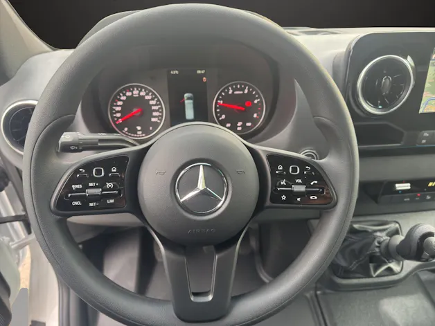 MERCEDES-BENZ Sprinter 317 CDI Standard