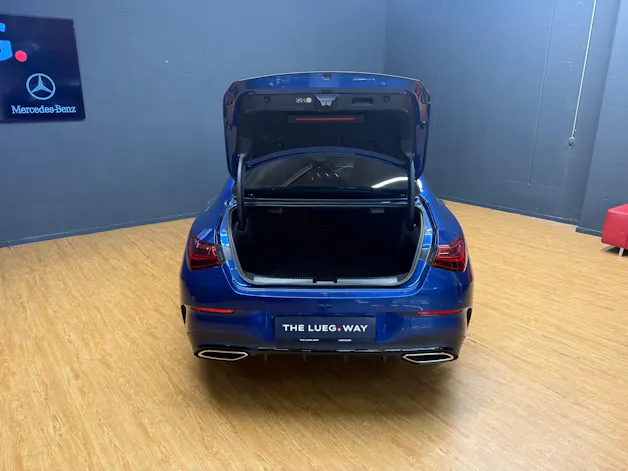 Mercedes-Benz CLA 200 - AMG / Rückfahrkamera / Soundsystem / Ambiente-Licht