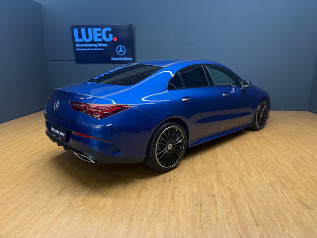Mercedes-Benz CLA 200 - AMG / Rückfahrkamera / Soundsystem / Ambiente-Licht