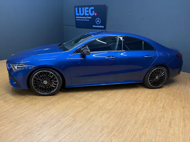 Mercedes-Benz CLA 200 - AMG / Rückfahrkamera / Soundsystem / Ambiente-Licht