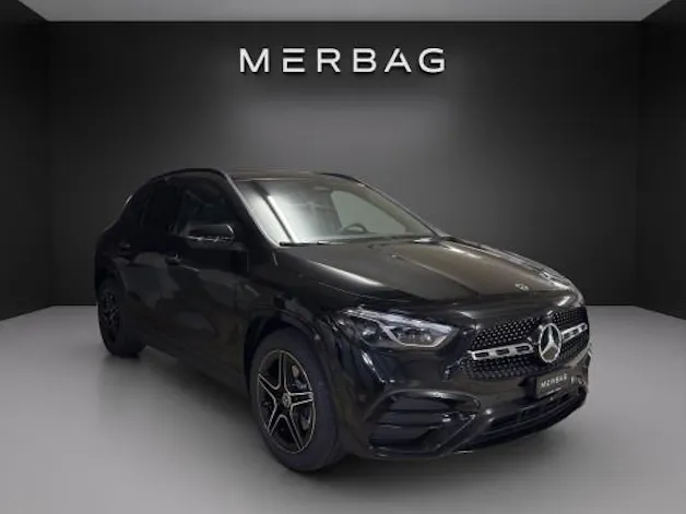 Mercedes-Benz GLA 180 7G-DCT