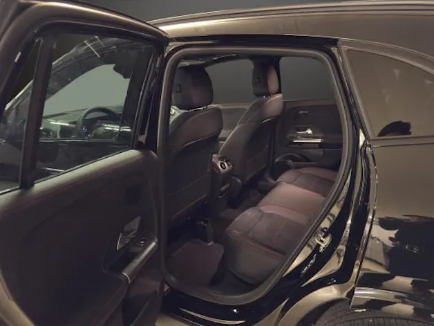 Mercedes-Benz GLA 180 7G-DCT