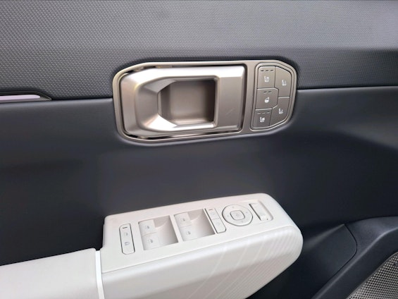 Vehicle image 11 Vehicle image 11