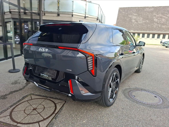 Vehicle image 5 Vehicle image 5