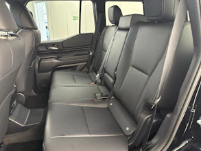 https://vehicle.imgix.net/4040386/a2f367e6-49f1-4e8b-b38a-8a84ab443bd4.jpg