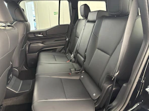 Fahrzeugbild TOYOTA Land Cruiser 2.8 D 48V Style