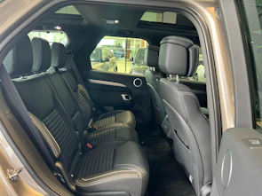 Fahrzeugbild LAND ROVER Discovery 3.0 I6 Dynamic HSE