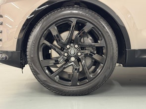 Vehicle image LAND ROVER Discovery 3.0 I6 Dynamic HSE