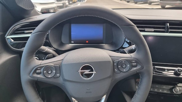 Vehicle image 8 Vehicle image 8