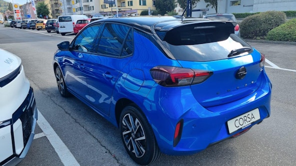 Vehicle image 5 Vehicle image 5