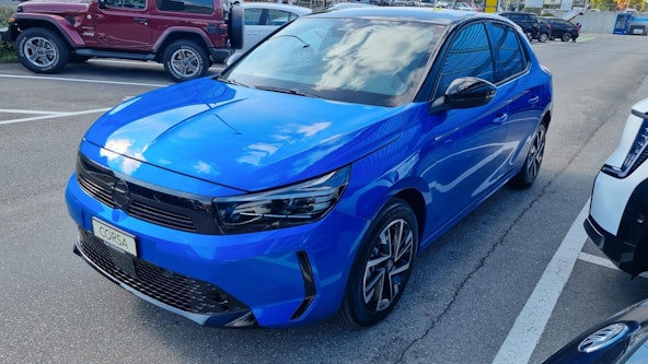 Vehicle image 3 Vehicle image 3