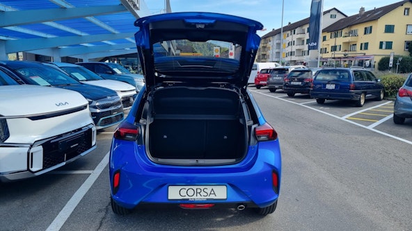 Vehicle image 9 Vehicle image 9