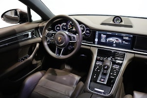 Vehicle image PORSCHE Panamera Sport Turismo 2.9 V6 4 E-Hybrid