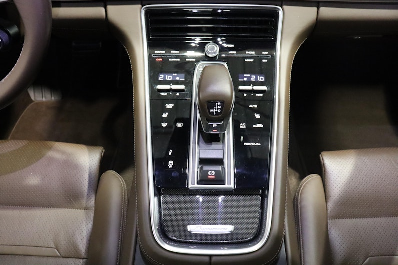 Vehicle image PORSCHE PANAMERA