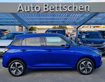 Vehicle image SUZUKI SWIFT 0 Vehicle image SUZUKI SWIFT 0