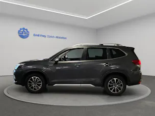 Subaru Forester Station 2.0i e-Boxer Luxury
