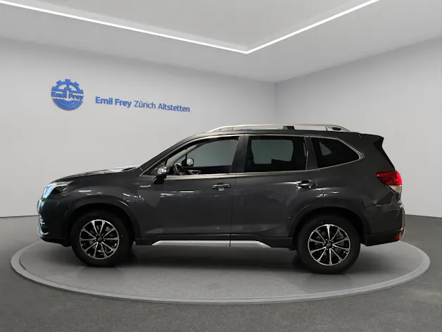 Subaru Forester Station 2.0i e-Boxer Luxury
