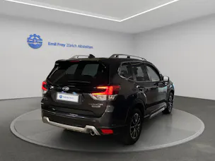 Subaru Forester Station 2.0i e-Boxer Luxury
