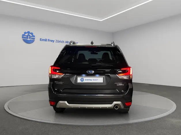 Subaru Forester Station 2.0i e-Boxer Luxury