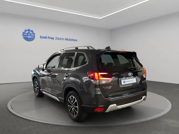 Subaru Forester Station 2.0i e-Boxer Luxury