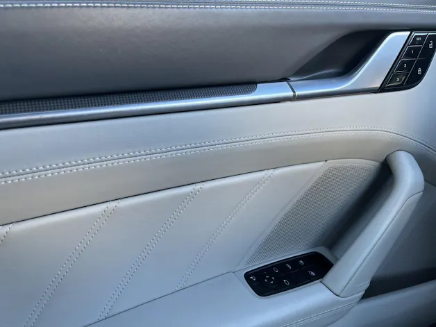 Porsche 911 Turbo S Cabriolet PDK