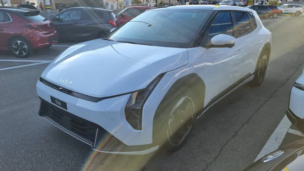 Kia EV4 81 kWh Earth+