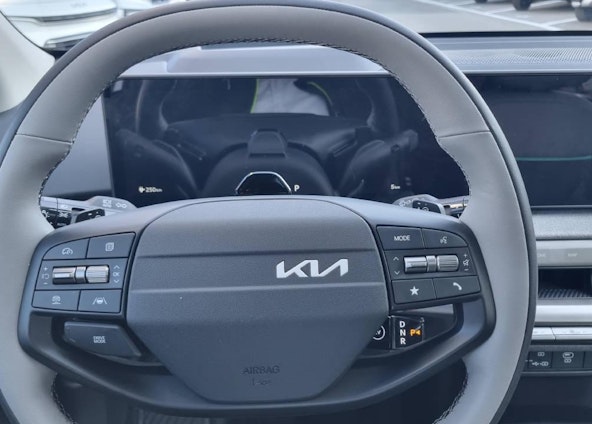 Vehicle image 9 Vehicle image 9