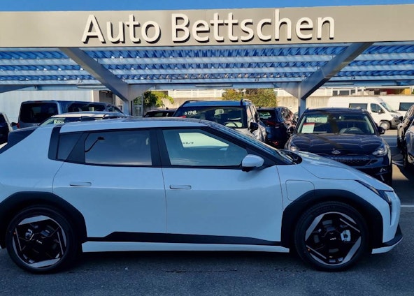 Vehicle image 3 Vehicle image 3