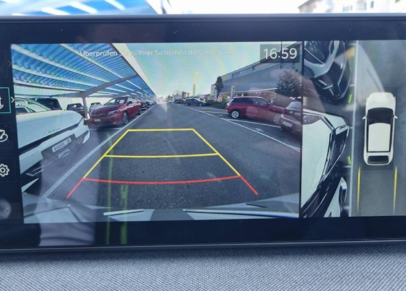 Vehicle image 10 Vehicle image 10