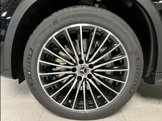 Mercedes-Benz GLC 300 AMG Line 4matic