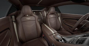 Vehicle image ASTON MARTIN DBS Coupé 770 5.2 V12 Bi-Turbo Ultimate