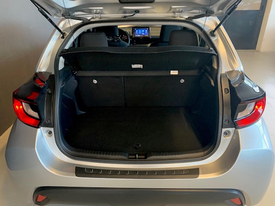 Vehicle image 11 Vehicle image 11