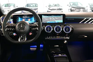 Mercedes-Benz CLA 45 S AMG 4matic+ Shooting Brake
