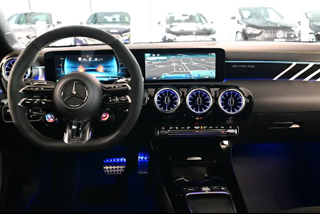 Mercedes-Benz CLA 45 S AMG 4matic+ Shooting Brake
