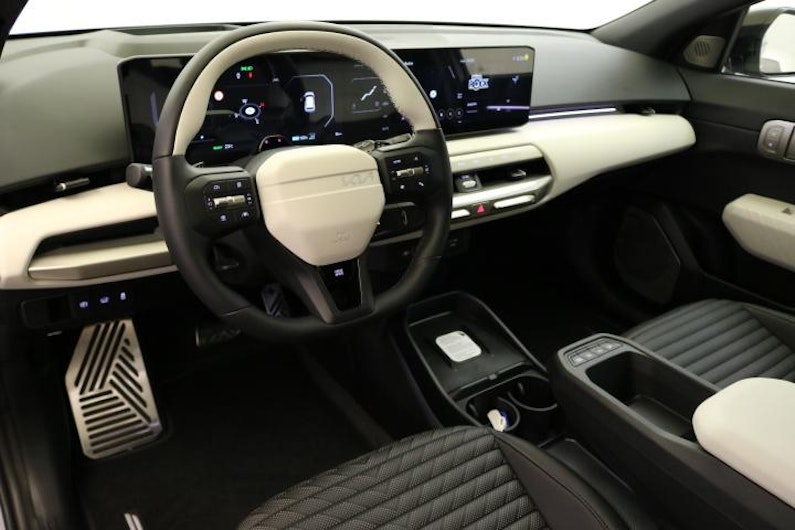 Vehicle image KIA EV4