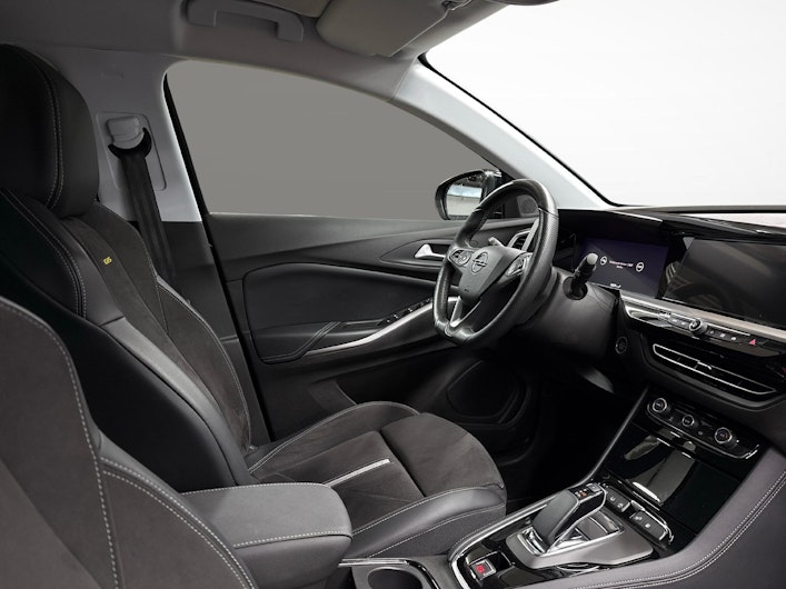 Vehicle image OPEL GRANDLAND