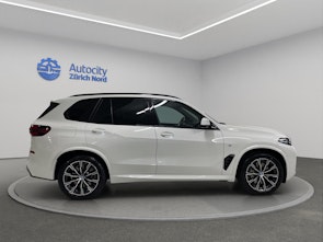 Vehicle image BMW X5 50e xDrive SAG