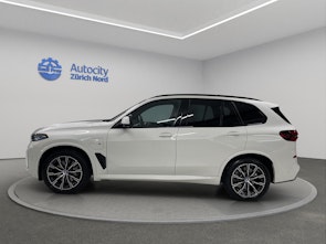 Vehicle image BMW X5 50e xDrive SAG