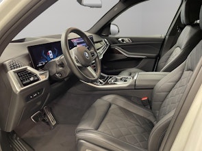 Vehicle image BMW X5 50e xDrive SAG