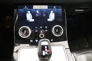 Vehicle image LAND ROVER Range Rover Evoque 1.5 T 300e Bronze Collection