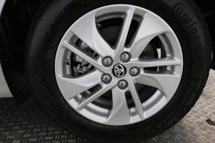 Vehicle image TOYOTA Yaris 1.5 VVT-i HSD Comfort