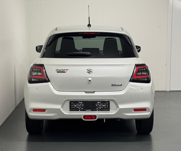 Vehicle image SUZUKI SWIFT