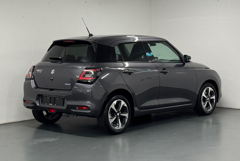 Vehicle image SUZUKI SWIFT