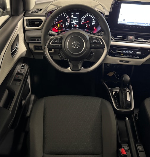 Vehicle image SUZUKI SWIFT