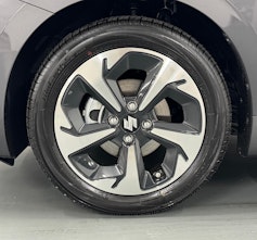 Vehicle image SUZUKI Swift 1.2 Compact Top Hybrid