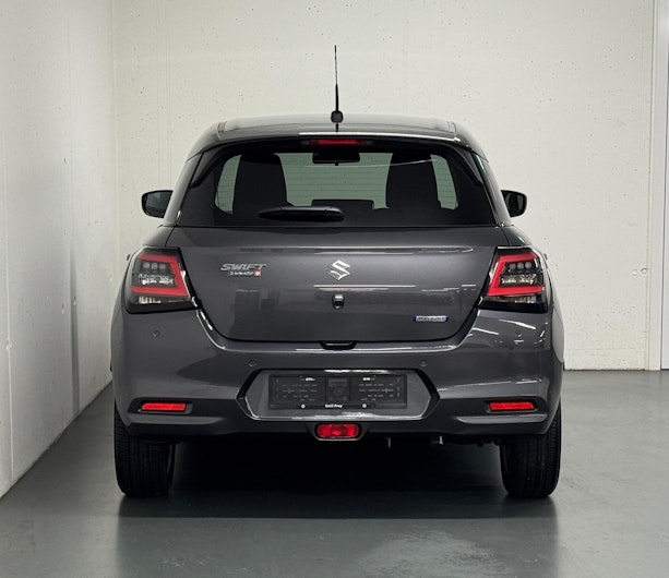 Vehicle image SUZUKI SWIFT