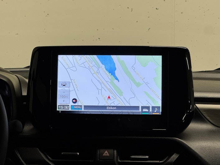 Vehicle image SUZUKI SWIFT