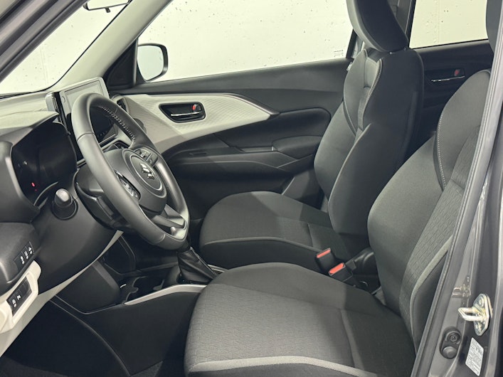 Vehicle image SUZUKI SWIFT